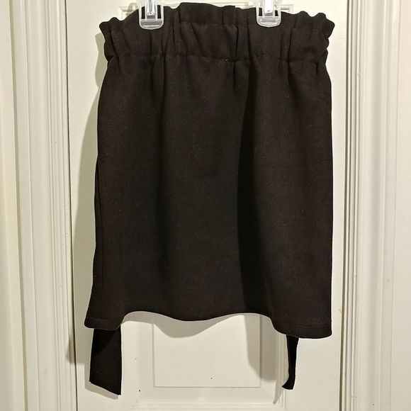 Ardene vegan suede paper bag mini skirt black size small - Picture 4 of 6